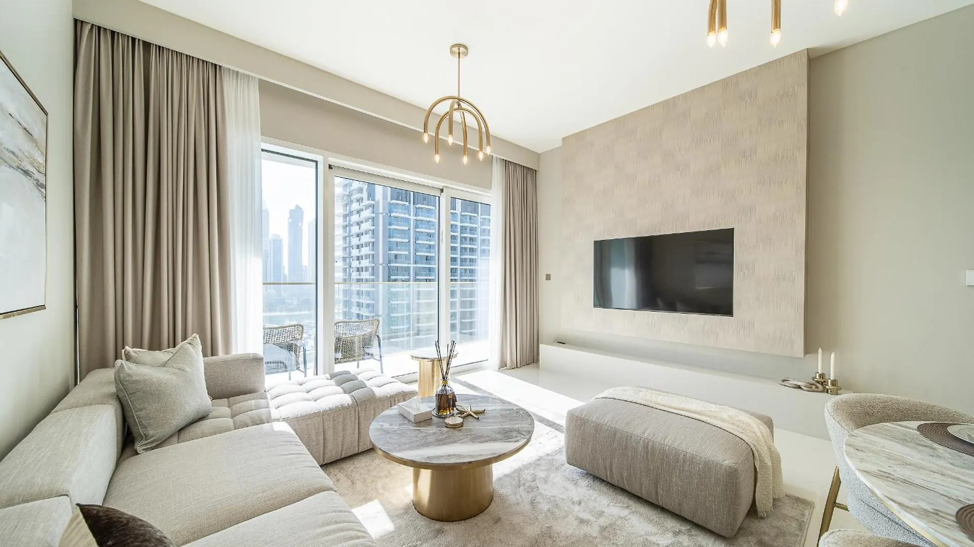 Grand Bleu 02 - Limited Offer! 1Br Coastal Retreat At Emaar Beachfront Dubai